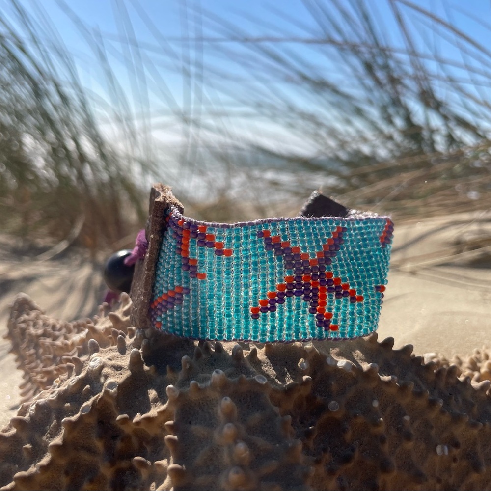 Beaded Starfish Cuff Bracelet purple/orange